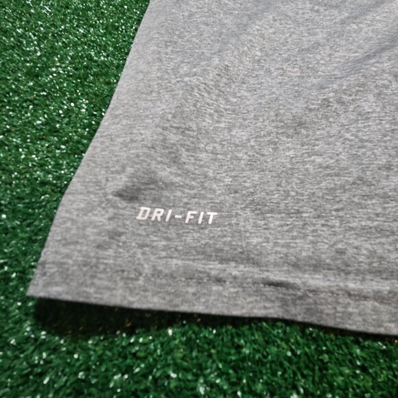 NFL Carolina Panthers "Team Issue" Nike Dri-FIT T-shirt, plus bonus - Picture 4 of 14